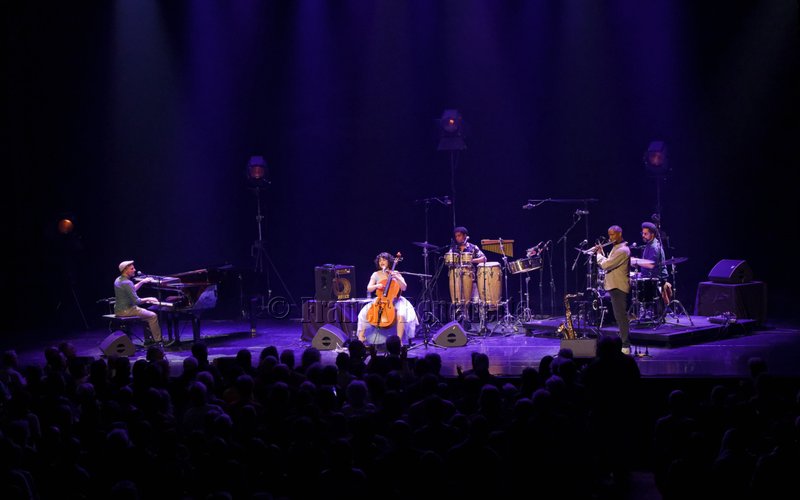 29/03/2024 – Ana Carla Maza « Caribe » au Grand Angle pour le Voiron Jazz Festival et Les Détours de Babel