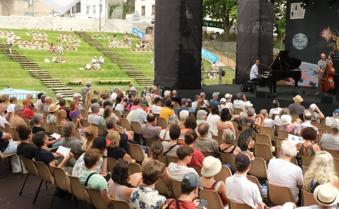 26/06/2025 – Julien Brunetaud Trio à Cybèle