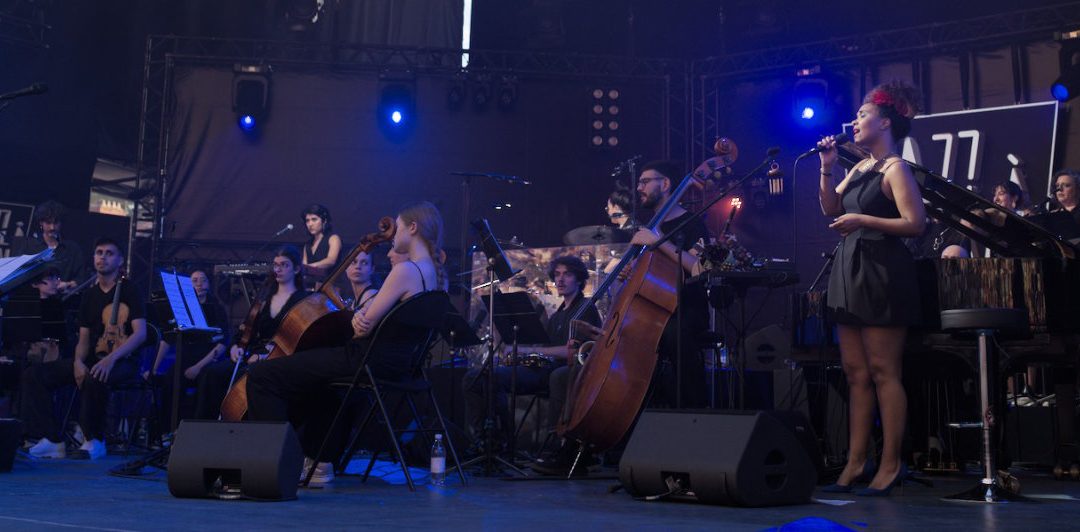 26/06/2025 – Anne Paceo « Atlantis » au Théâtre Antique