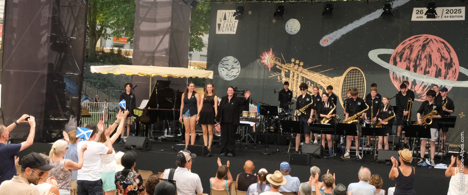260629-03-edinburg-academy-big-band-cybele-9291-1600x667