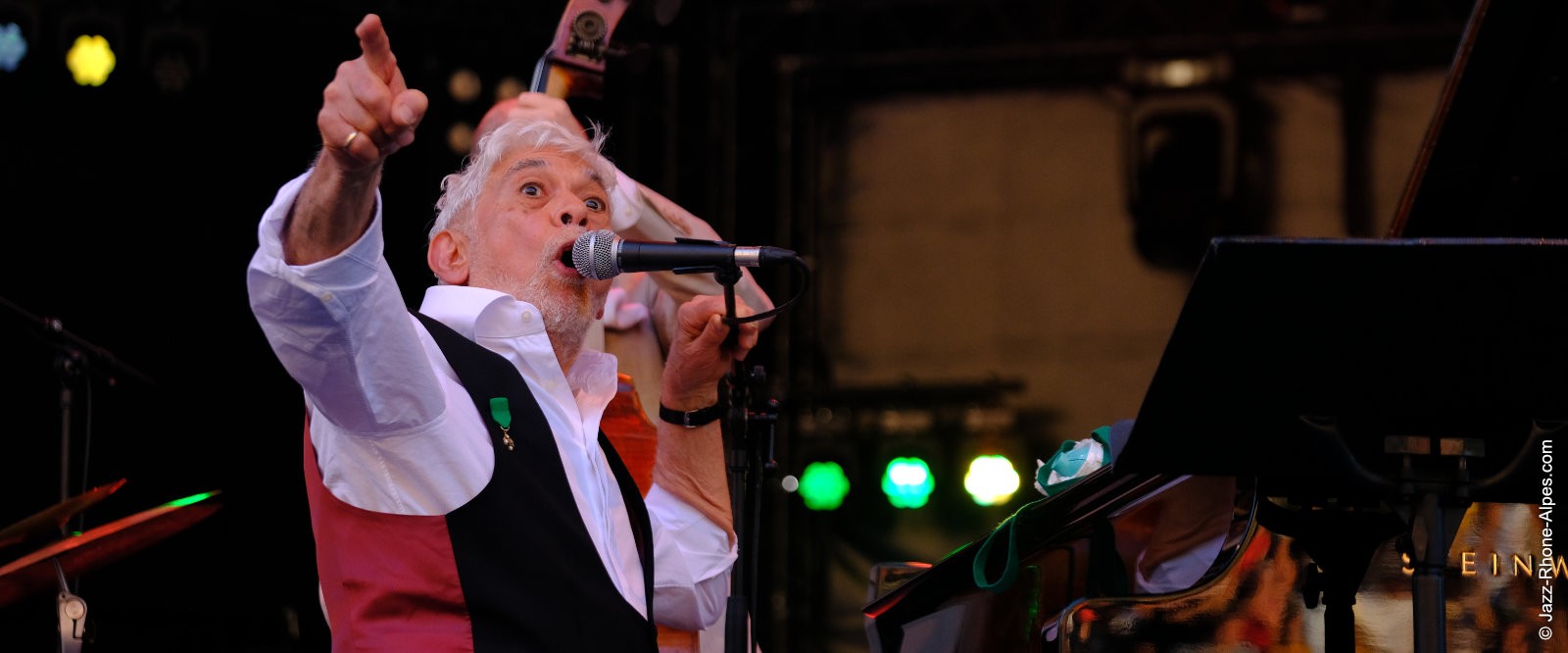 250701-07-monty-alexander-theatre-antique-9552-1600x666