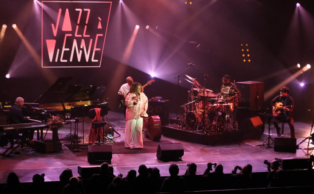 08/07/2025 –  Dianne Reeves au Théâtre Antique