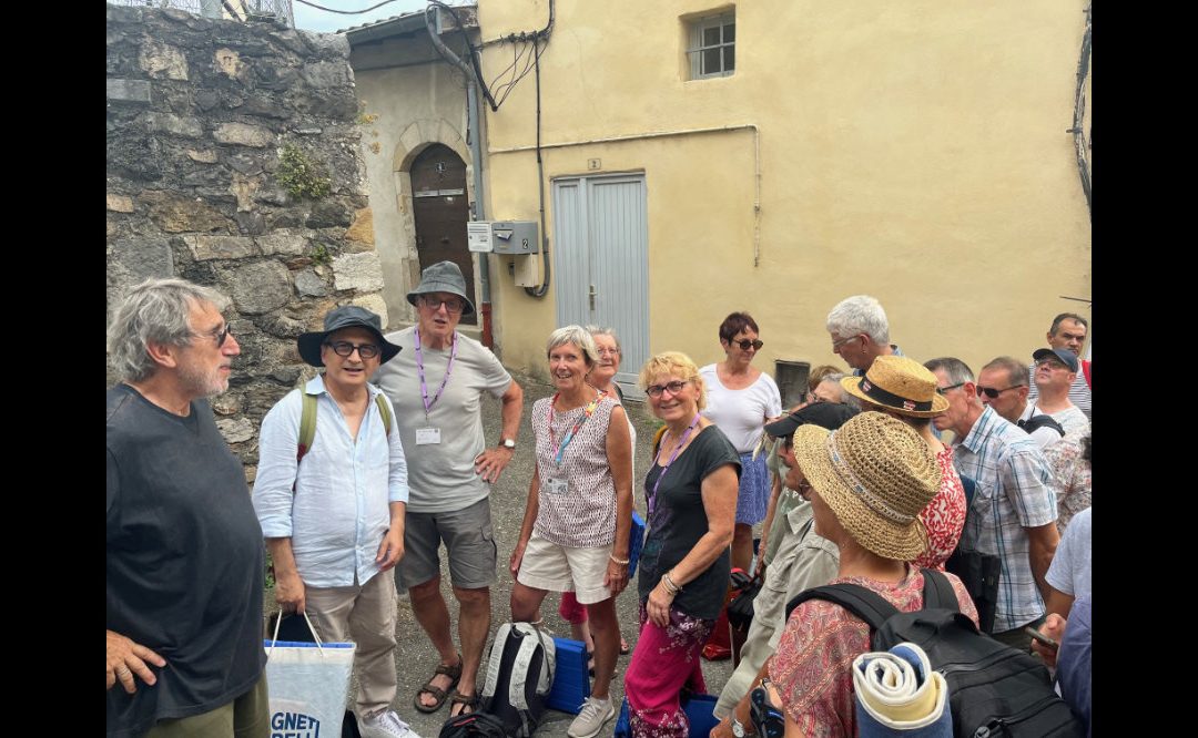 11/07/2025 – La file d’attente des abonnés de Jazz à Vienne