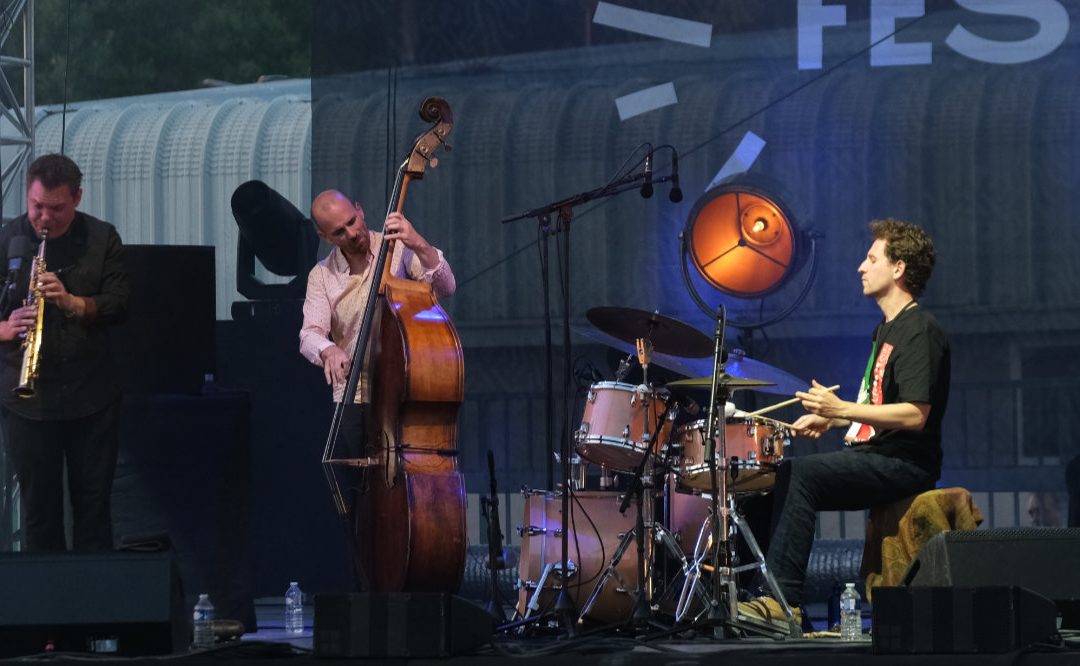 01/08/2025 – Baptiste Herbin Trio « Django! » au Crest Jazz