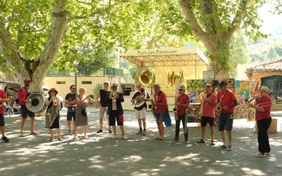 14/08/2025 -« Off » : Titanic Brasse Coulée Orchestra à Buis-les-Baronnies pour Parfum de Jazz