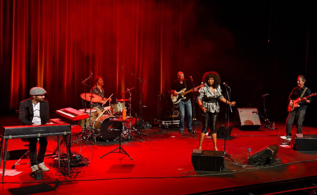 28/09/2025 – Terrie Odabi à l’Opsis pour le RhinoJazz(s)