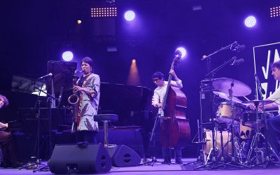 10/07/2026 – Melissa Aldana & Levi Harvey Trio au Théâtre Antique