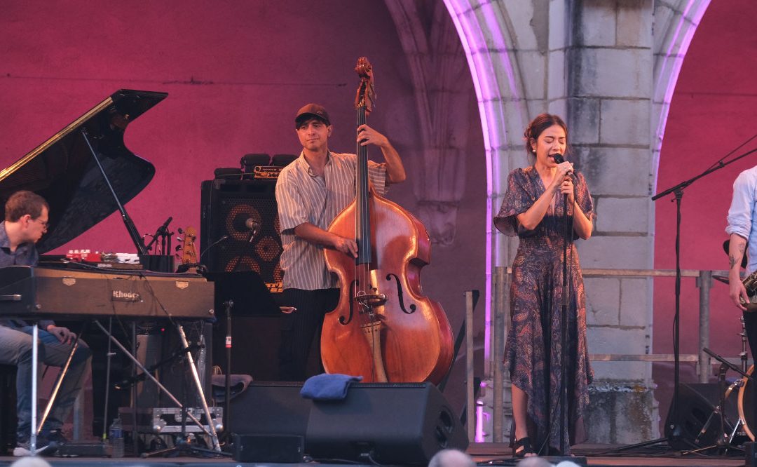 01/08/2026 – Estelle Perrault Quintet pour À la folie… au Monastère Royal de Brou
