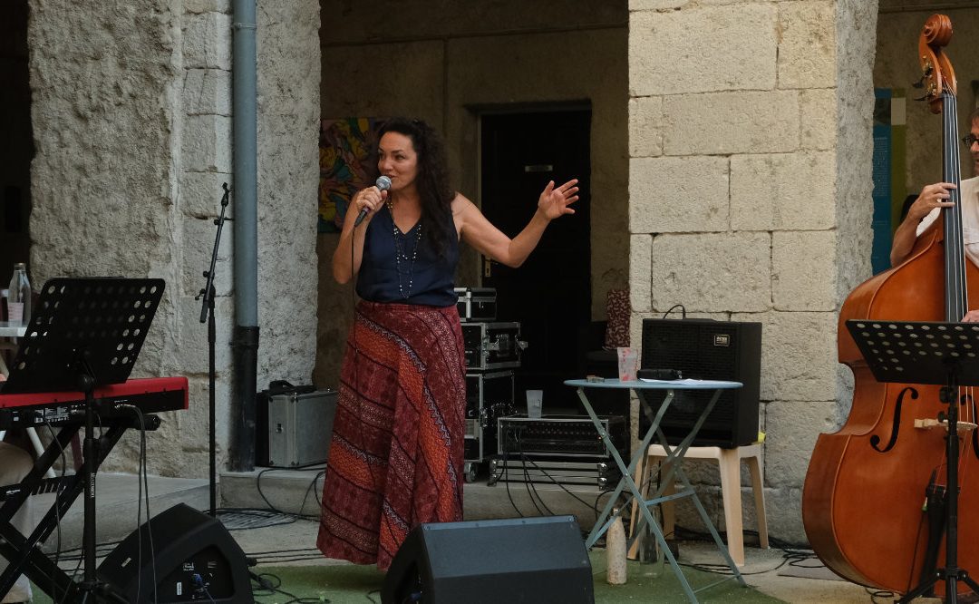 12/08/2026 – Isabel de la Reza Trio dans le « Off » de Parfum de Jazz