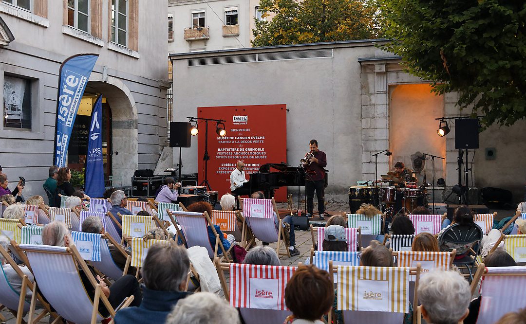 17/09/2026 – Rubinho Antunes Trio à Grenoble pour « La saison » de Jazz à Vienne